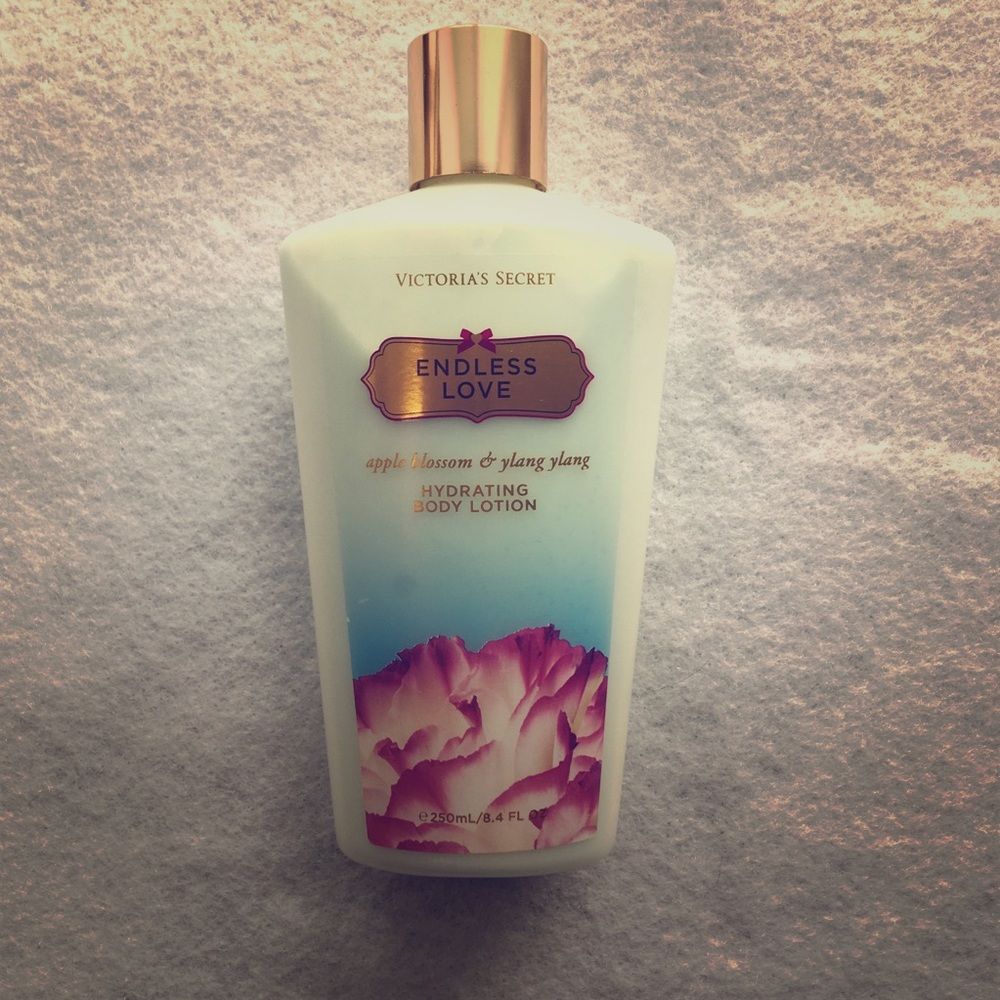 Victoria’s Secret-Endless Love Body Lotion 8oz NEW